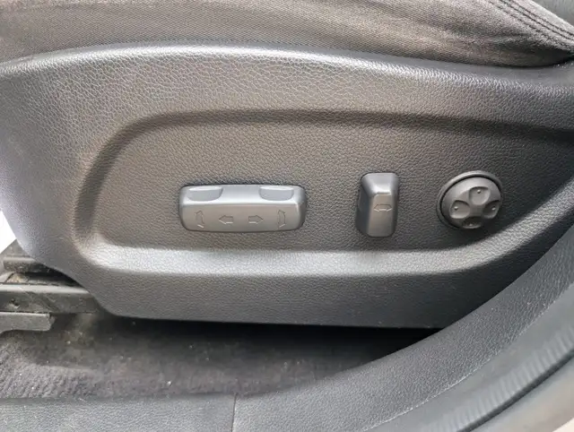 2017 Hyundai Santa Fe XL - Photo 13