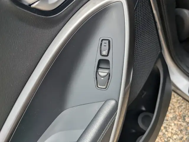 2017 Hyundai Santa Fe XL - Photo 17