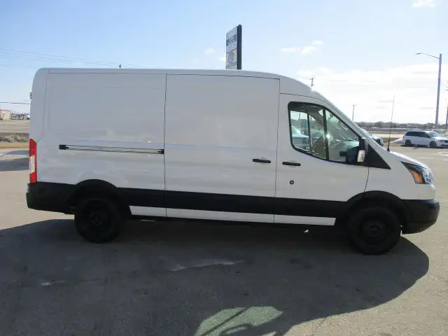 2019 Ford Transit T-250 148' Med Rf 9000 GVWR Dual Dr - Photo 4