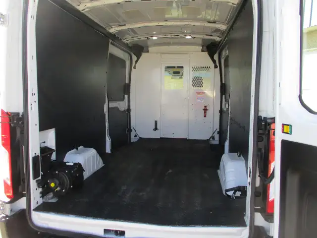 2019 Ford Transit T-250 148' Med Rf 9000 GVWR Dual Dr - Photo 7