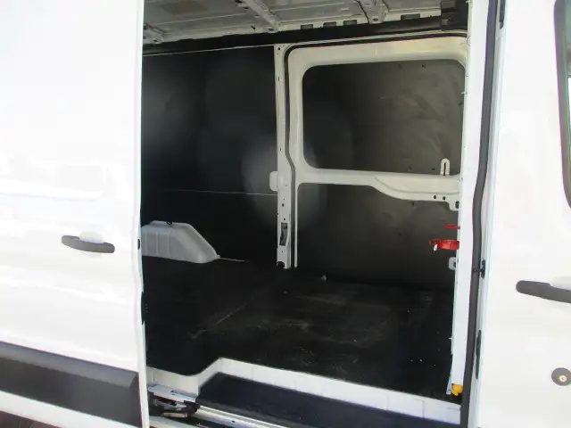 2019 Ford Transit T-250 148' Med Rf 9000 GVWR Dual Dr - Photo 8