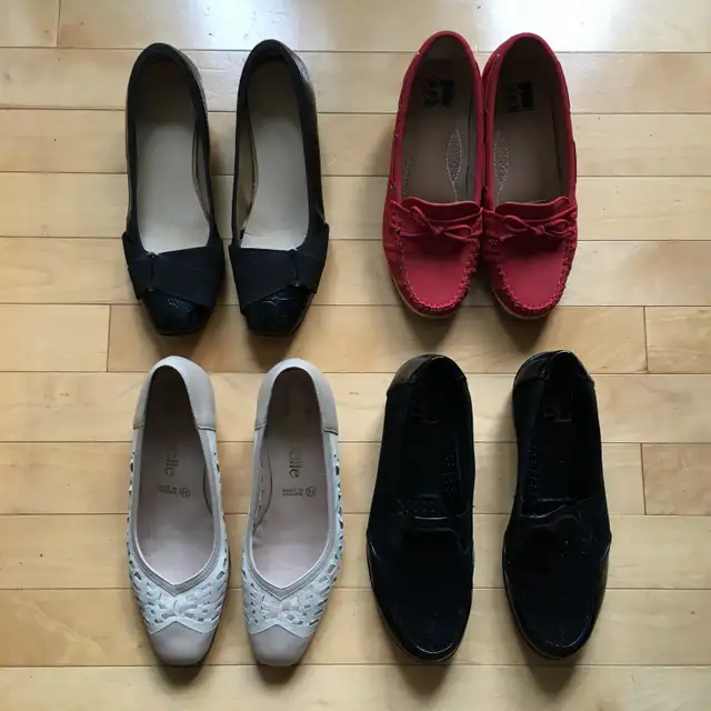 Souliers, grandeur 38/39 (8/9) (4 items)