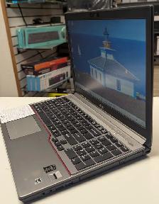 Fujitsu LifeBook E754 i7-4600M 8Go Ram SSD 256Go DVD 15,6po - Photo 3