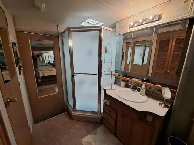 FifthWheel de 35 pi (toute offre sera étudiée) - Photo 6