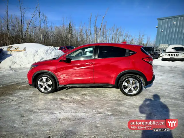 2018 Honda HR-V EX AWD Certified One Owner No Accidents - Photo 2