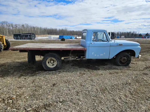 1964 Ford F350 - Photo 5