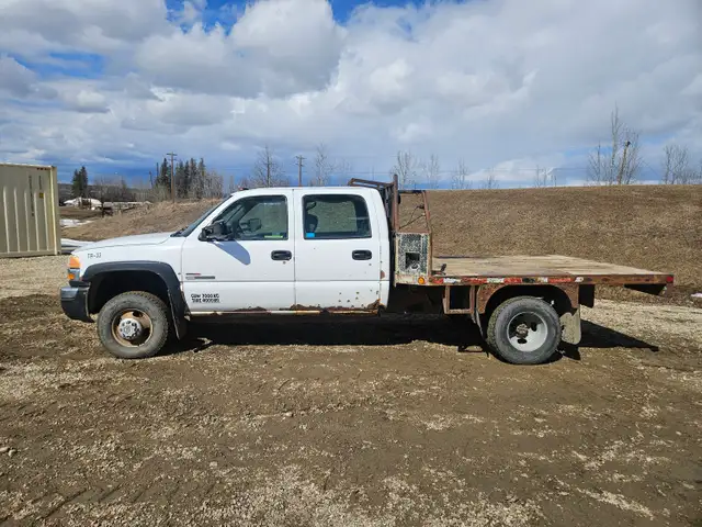 2005 GMC 3500 - Photo 5