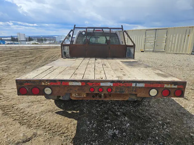 2005 GMC 3500 - Photo 7