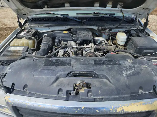 2005 GMC 3500 - Photo 9