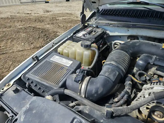 2005 GMC 3500 - Photo 10