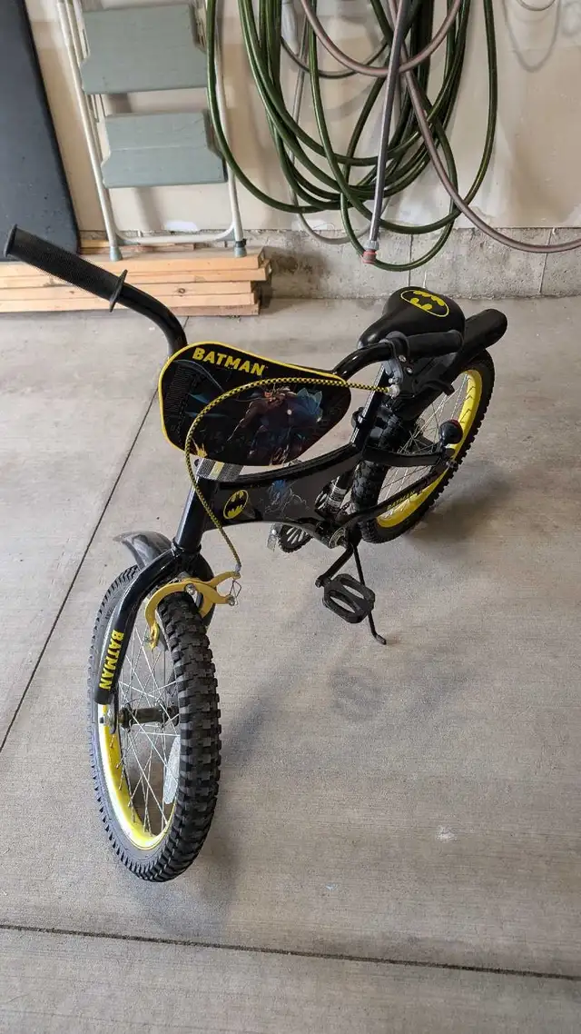 Boys and Girls bicycle set for sale! OBO - Photo 2