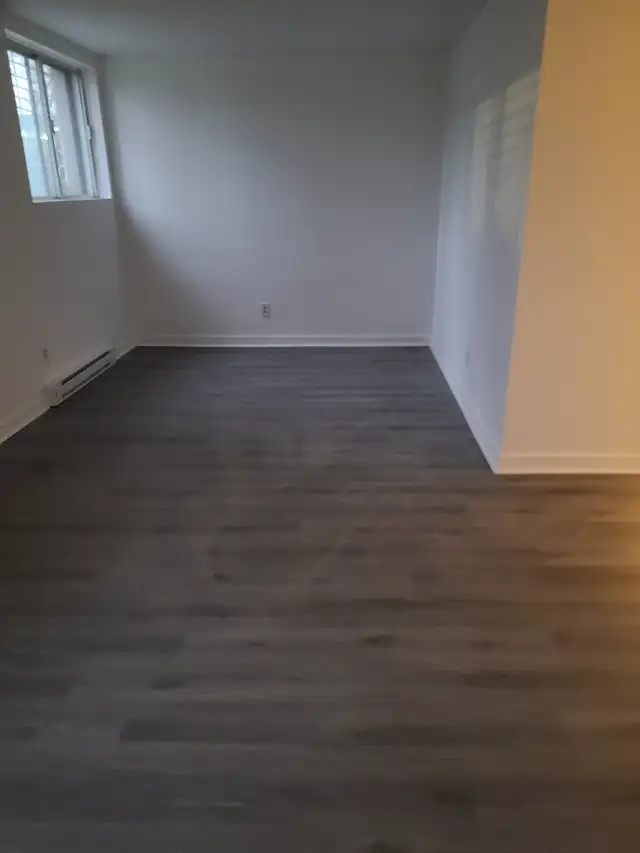 3 1/2 totalement rénové disponible maintenant - Photo 10