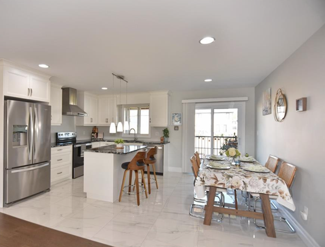 County Living ~ 48 Kingsbridge Dr., Amherstburg ~ 5 bed & 3 bath - Photo 3