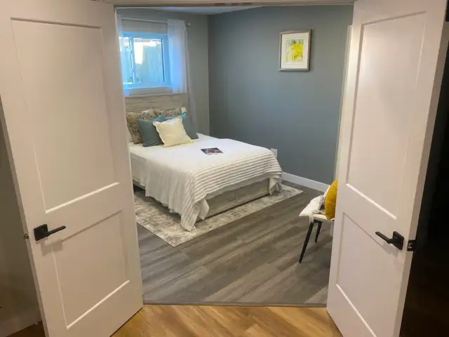 County Living ~ 48 Kingsbridge Dr., Amherstburg ~ 5 bed & 3 bath - Photo 8