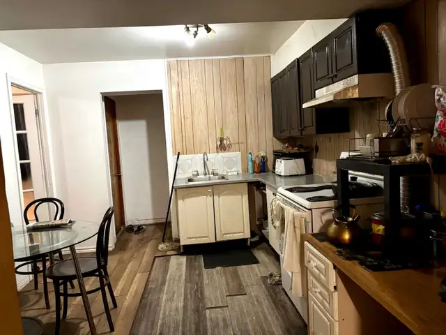 Monk metro room in a 4 1/2