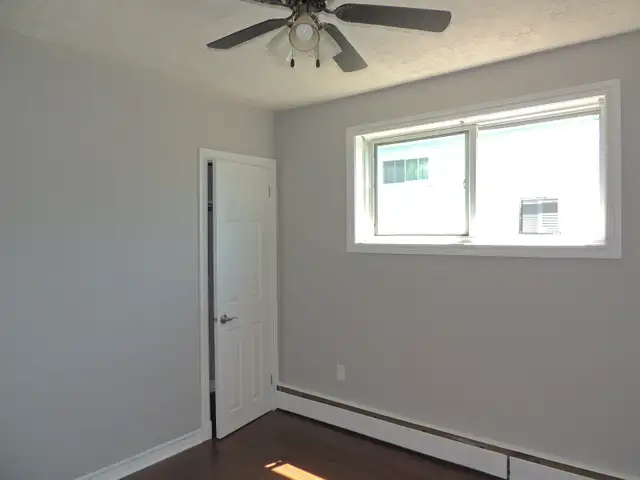 3 Bdr Renovated Apt available 1st of May Lower Sackville - Photo 4