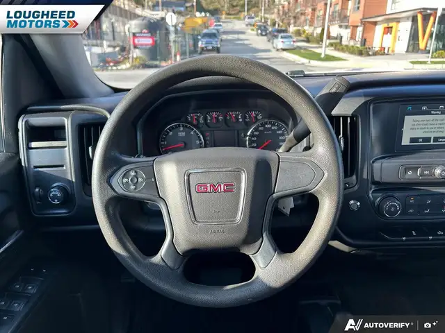 2018 GMC Sierra 1500 4WD Crew Cab - Photo 10