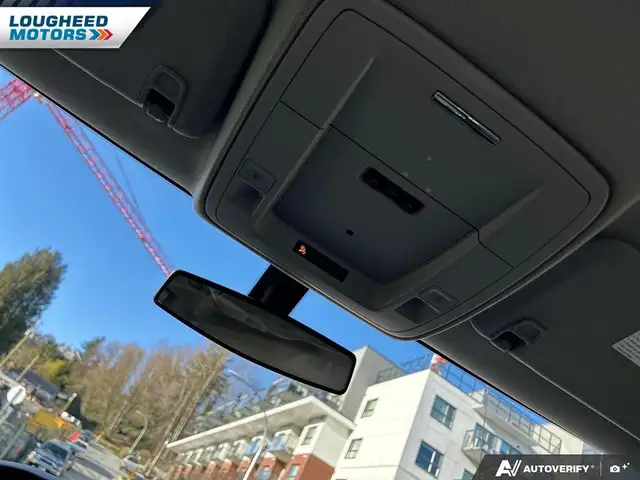 2018 GMC Sierra 1500 4WD Crew Cab - Photo 17