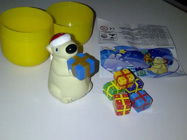 BEAU JOUET NEUF ENFANT MAGIC KINDER QUI BOUGE 4'HAUT: $5.00