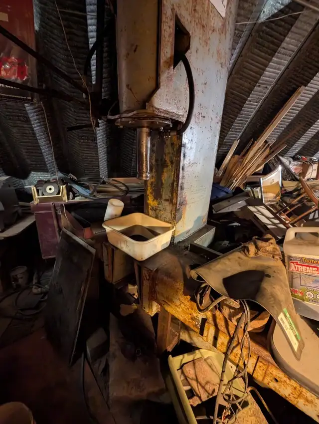 LIVE SHOP AUCTION SALE-APR.18 at 10:00am - Photo 8