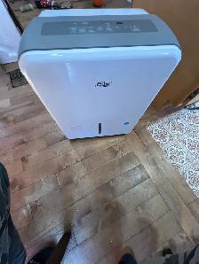 Déshumidificateur Cool works 160$