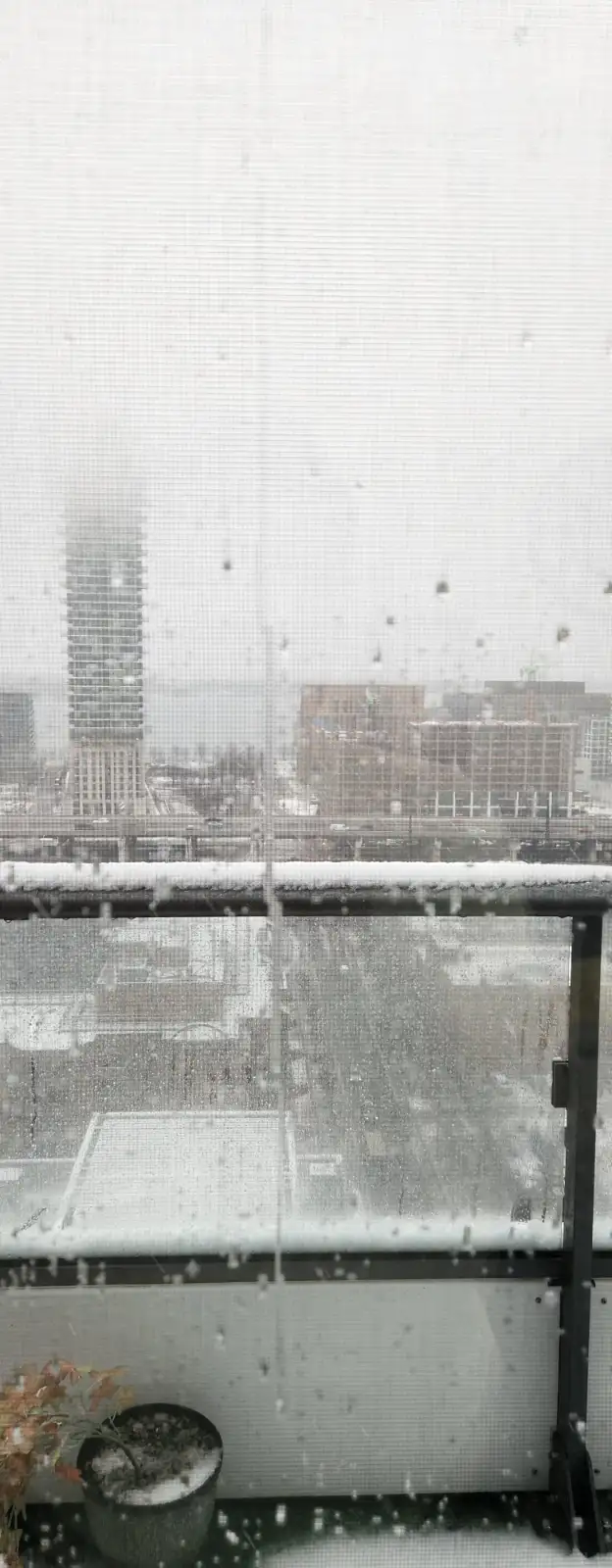 Penthouse Room for Rent- Downtown Toronto- $1300/month - Photo 8