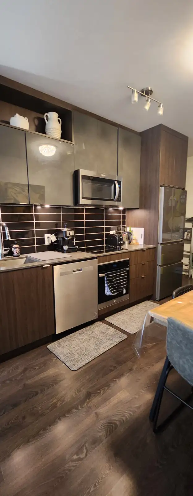 Penthouse Room for Rent- Downtown Toronto- $1300/month - Photo 14