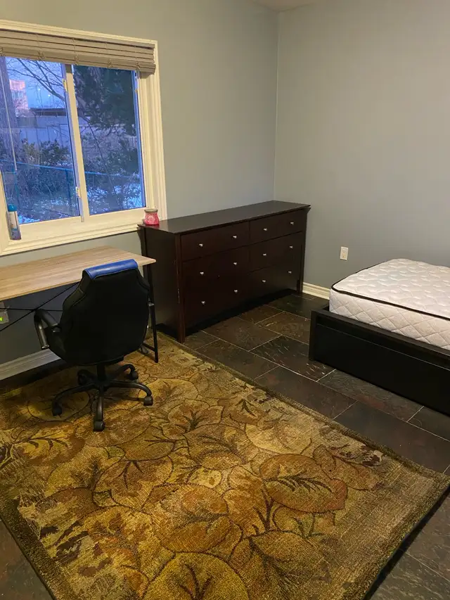 McMaster student rental - Photo 3