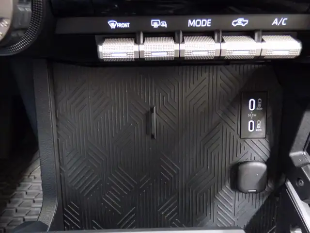 2025 TOYOTA TACOMA SR5 DOUBLE CAB 4X4, AUTO, COMME NEUF!! - Photo 14