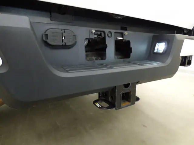 2025 TOYOTA TACOMA SR5 DOUBLE CAB 4X4, AUTO, COMME NEUF!! - Photo 32