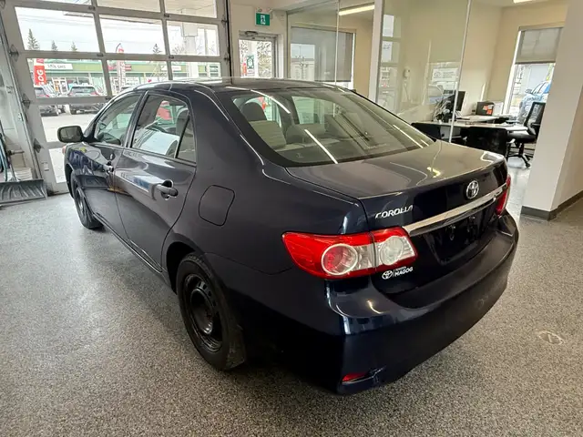 2012 Toyota Corolla CE - Photo 5