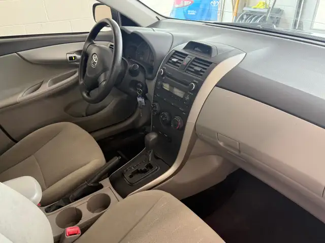 2012 Toyota Corolla CE - Photo 8