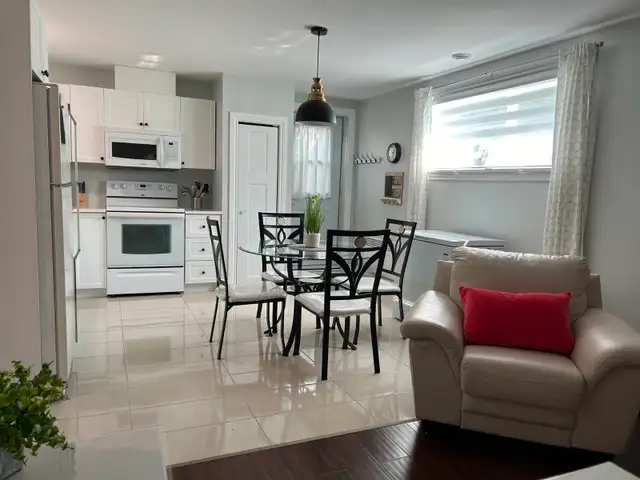 1 Chambre dispo. étudiante dans 4 1/2 tout inclus clé en main. - Photo 4