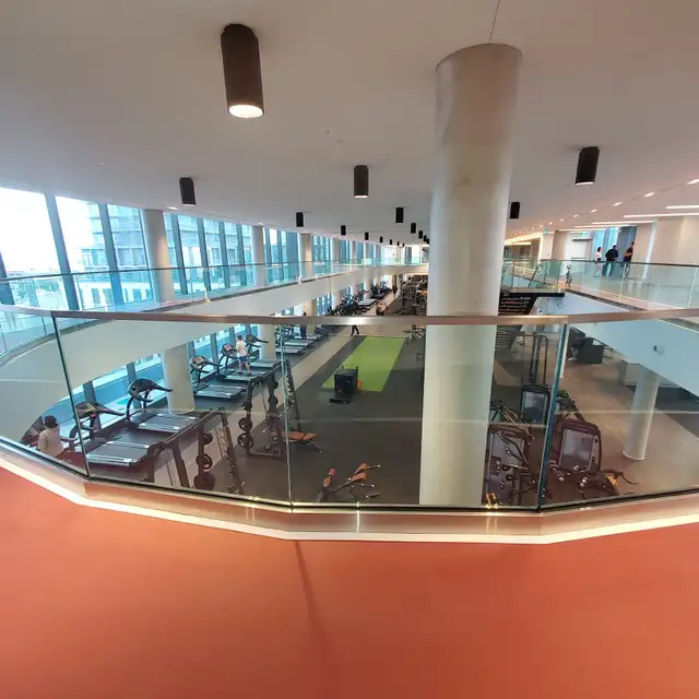 Single man shares Accommodation furnished Subway bus terminal - Photo 4