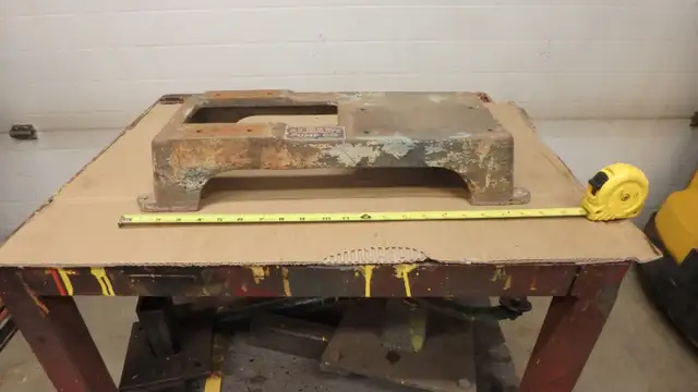 Cast iron mounting plate - Photo 2