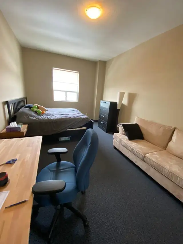 Spacious Rooms. Smart Pricing. Just Steps to WLU (Science Bldg). - Photo 3