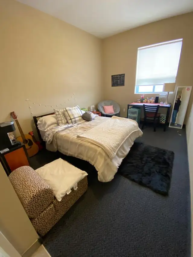 Spacious Rooms. Smart Pricing. Just Steps to WLU (Science Bldg). - Photo 4