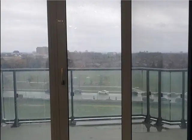 Furnished LUXURY Room in NEW condo M city, gym near Square One - Photo 2