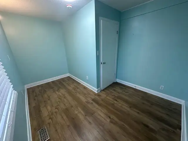 4 Bedroom House for Rent at Kitchener - Photo 17