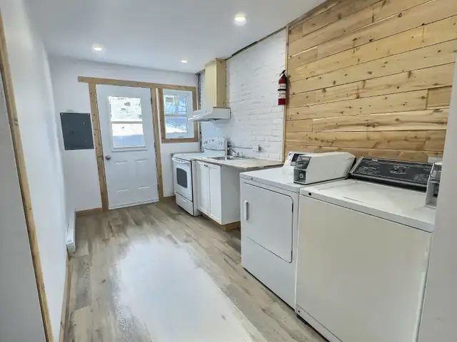 STUDIO-COLOC MEUBLÉ-TOUT INCLUS, CENTRE VILLE - Photo 2