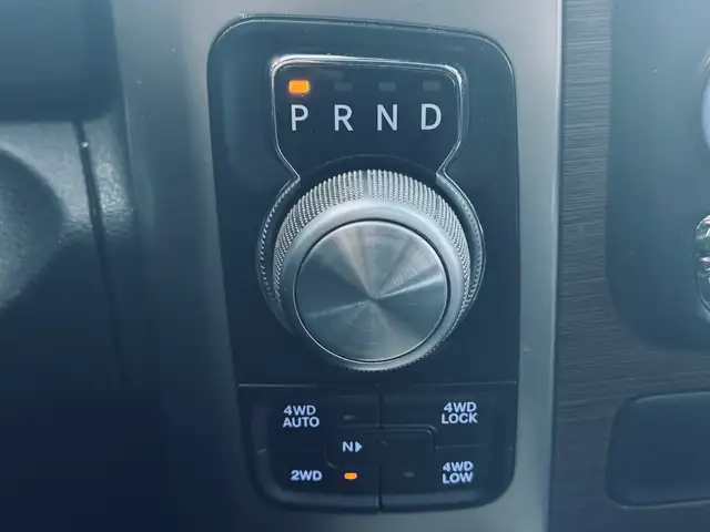 2016 Ram 1500 4WD Crew Cab 140.5' Laramie DIESEL - Photo 15