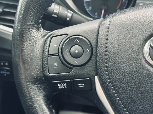 2016 Toyota Corolla 4dr Sdn Auto S - Photo 16