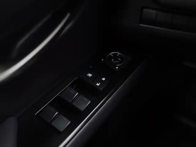 2022 Lexus UX 250H Luxury, BSM, Adaptive Cruise Control, Apple C - Photo 12