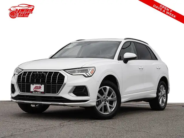 2021 Audi Q3 40 Komfort, Panoramic roof, Leather seats, Cruise C