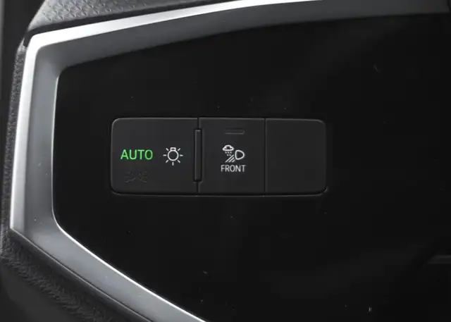 2021 Audi Q3 40 Komfort, Panoramic roof, Leather seats, Cruise C - Photo 11