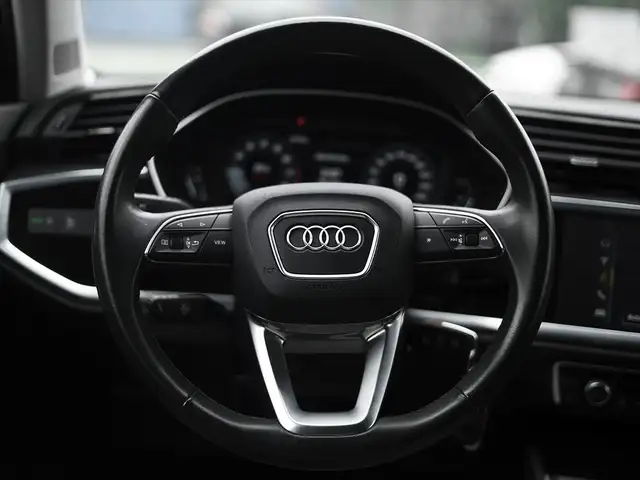 2021 Audi Q3 40 Komfort, Panoramic roof, Leather seats, Cruise C - Photo 12