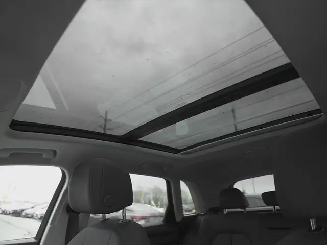 2021 Audi Q3 40 Komfort, Panoramic roof, Leather seats, Cruise C - Photo 21