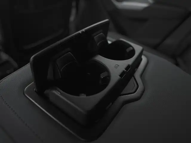 2021 Audi Q3 40 Komfort, Panoramic roof, Leather seats, Cruise C - Photo 22