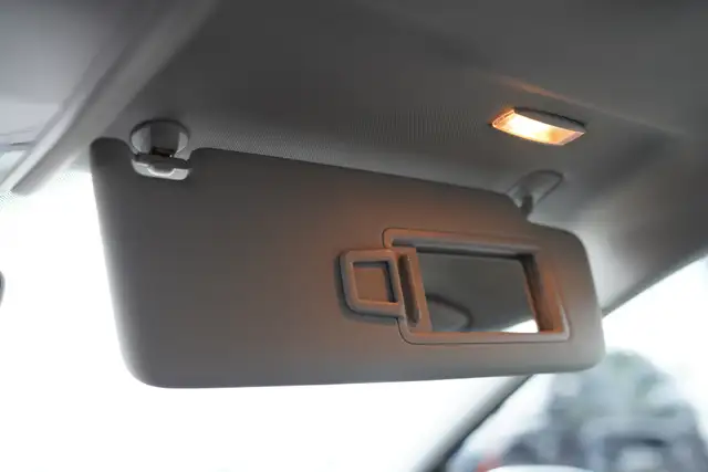 2020 Volkswagen Golf Highline, Sunroof, Apple Carplay, Alloys. - Photo 26