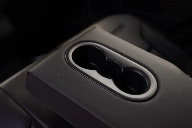 2020 Volkswagen Golf Highline, Sunroof, Apple Carplay, Alloys. - Photo 30